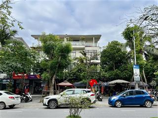 Tống diễn 0944 866 ***. bán biệt thự thương mại chân cụm chung cư ecopark, 2 mặt đường trước sau.