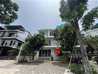 Tống diễn 0944 866 ***. bán biệt thự view trực diện hồ, nhà thô.