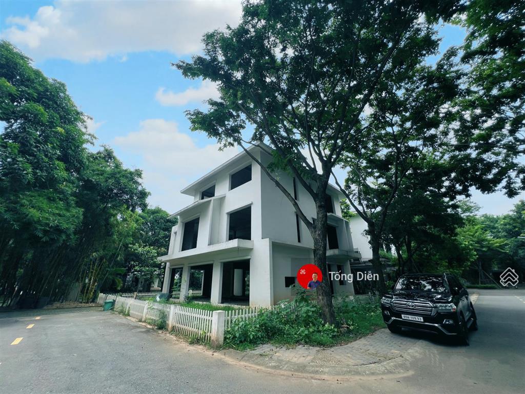 Tống diễn 0944 866 ***. bán biệt thự đơn lập view hồ, 3 mặt tiền, 4 mặt thoáng