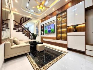 Bán nhà mới đẹp, duy tân, dịch vọng hậu, lô góc 
2 thoáng, gần phố 52 m2 x5t, mt 4.3m, 7 ngủ