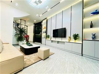Bán nhà dân xây giá rẻ đường cầu giấy, dịch vọng, ô tô gần 39m2 x 5 tầng mt 4.5m sổ đẹp không lỗi