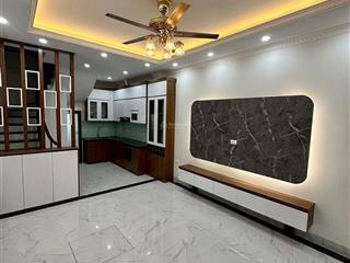 Bán nhà mới đẹp gần hạ yên quyết, yên hoà, ngõ thông, 2 thoáng, giá rẻ nhất 9.3 tỷ dt 54m2 x5t