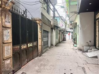Bán nhà gần phố duy tân, dịch vọng hậu, ôtô tránh 30m, ngõ thông, kd dt 30m2x5t, 4 ngủ, 6.3 tỷ