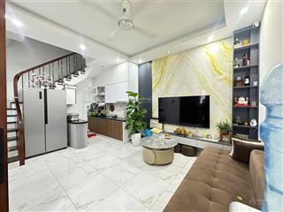 Bán nhà đội cấn, giang văn minh, ô tô gần phố, 2 thoáng, nhà dân xây, nội thất 46m2x5t , giá 8.9ty