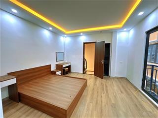 Bán nhà dân xây giá rẻ gần phố duy tân, dịch vọng hậu sổ 45m x5 t, mỗi tầng 2 ngủ ở và cho thuê
