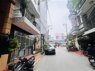 Bán nhà phân lô ô tô tránh gần phố phạm tuấn tài, hoàng quốc việt dt 70m2x7 tầng, thang máy