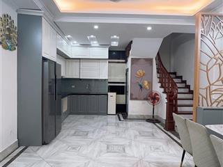 Bán nhà mới đẹp lô góc gần phố võng thị , lạc long quân, gần hồ tây ở cực sướng dt 39m2x5 tầng