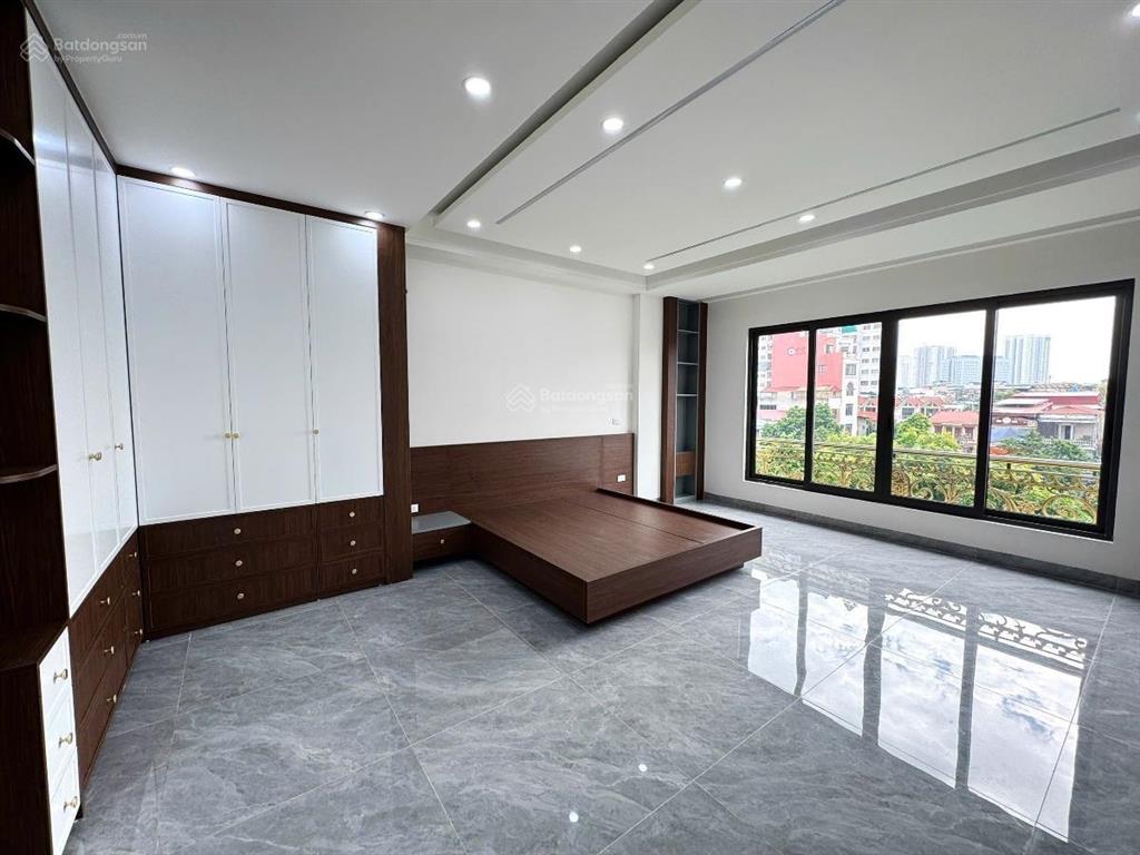 Bán nhà đẹp dân xây giá đầu tư  lô góc 3 thoáng  63m2 x 7t thang máy gần phố hoàng quốc việt, tcp