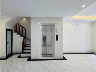 Bán nhà mới tinh đẹp thang máy, ô tô đỗ gần phố ngọc khánh, kim mã 45m2 x6t, mt 5m quanh 8 tỷ
