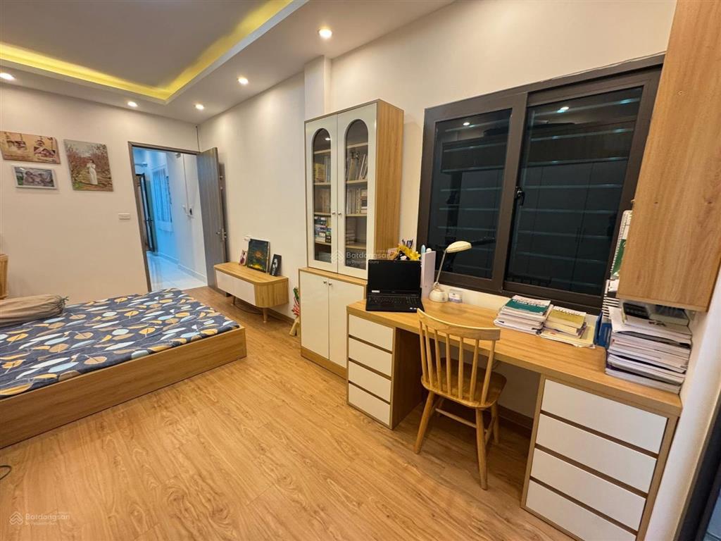 Bán nhà đẹp gần ô tô, gần phố trung kính, hạ yên quyết, yên hoà 45m2 x5tầng, giá rẻ ở sướng