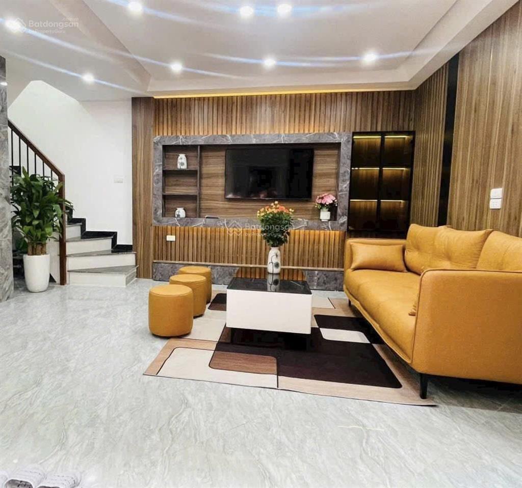 Bán nhà đẹp gần ô tô, gần phố trung kính, hạ yên quyết, yên hoà 45m2 x5tầng, giá rẻ ở sướng