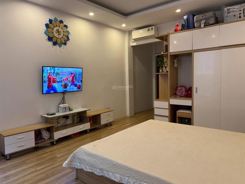 Bán nhà dân xây q ba đình, ô tô, lô góc gần phố vĩnh phúc. 50m2 x 5 t, mt 4.5m, không quy hoach