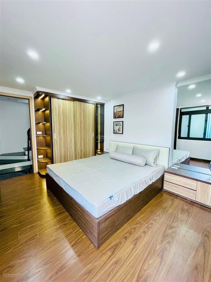 Bán nhà đẹp dân xây lô góc 2 thoáng, ô tô gần phố lạc long quân, võng thị 50m2x5t, sổ nở hậu