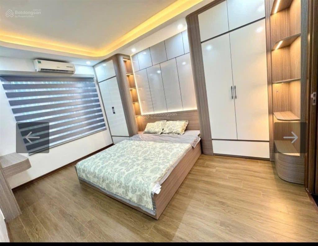 Bán căn lô góc xuân thủy, ô tô gần, ngõ nông 52m2*5t, mỗi tầng 2 phòng ngủ, nội thất đầy đủ