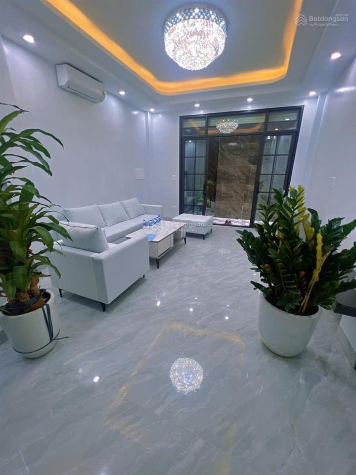 Bán nhà đẹp thang máy, ô tô gần phố võ chí công, lạc long quân, xuân la dt 41m2x6t giá 8.9 tỷ