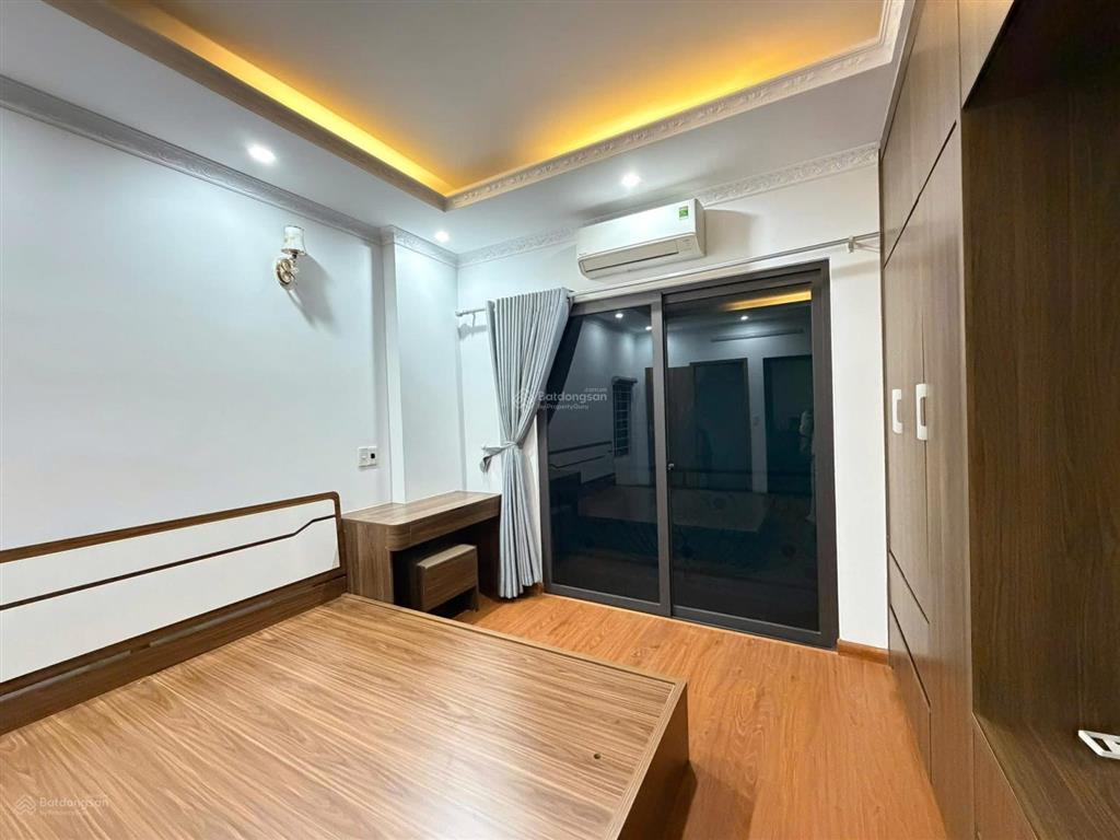 Bán nhà đẹp dân xây lô góc, ô tô gần phố võng thị, lạc long quân, ngõ thông 42m² x 5t giá 8.7 tỷ