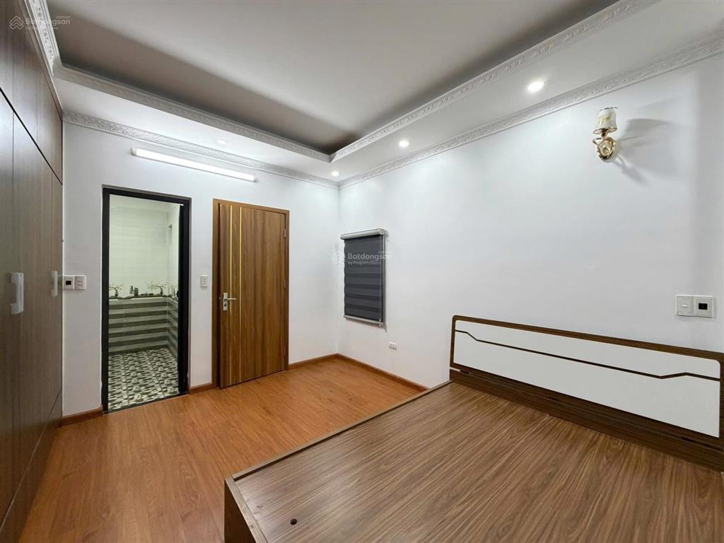 Bán nhà đẹp dân xây lô góc, ô tô gần phố võng thị, lạc long quân, ngõ thông 42m² x 5t giá 8.7 tỷ