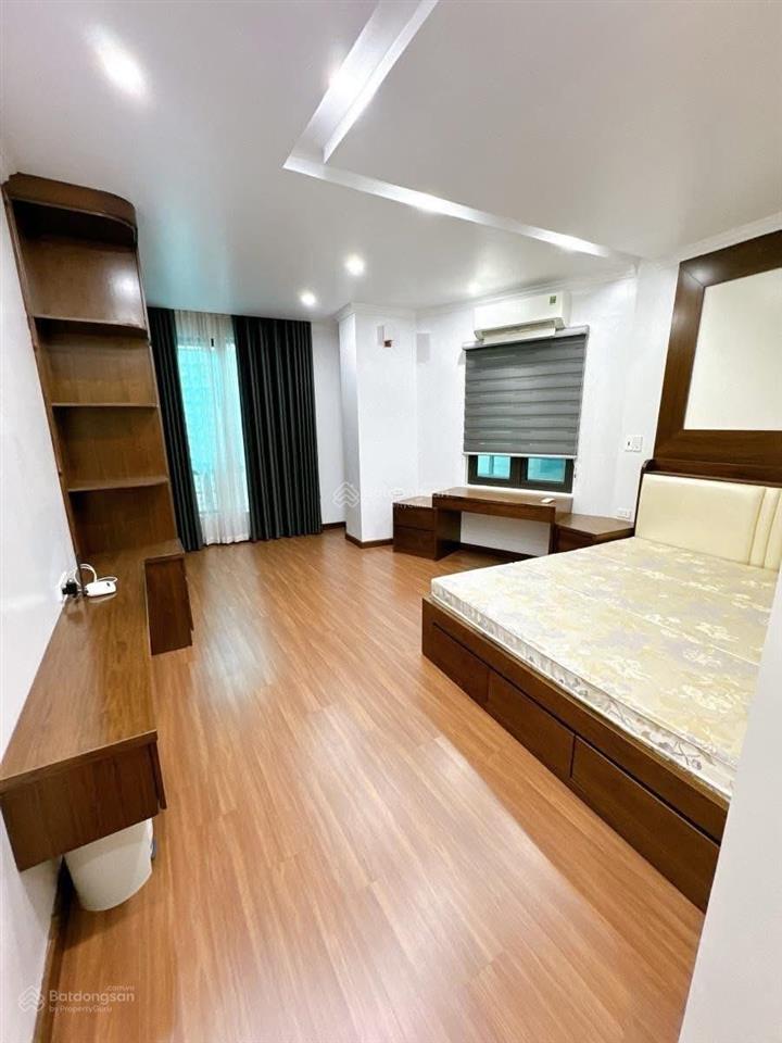 Bán nhà võng thị, thuỵ khuê, ô tô gần hồ tây lộng gió, giá đầu tư, dt 52m2x5t, mt 4m giá 9.9 tỷ