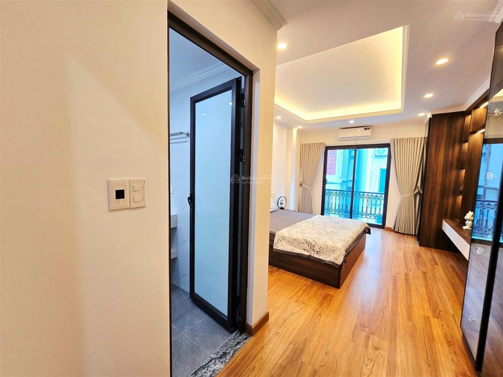 Bán nhà đẹp dân xây quận ba đình gần phố vĩnh phúc, ô tô 15m dt 51m2 x 5t, 2 thoáng, không qh