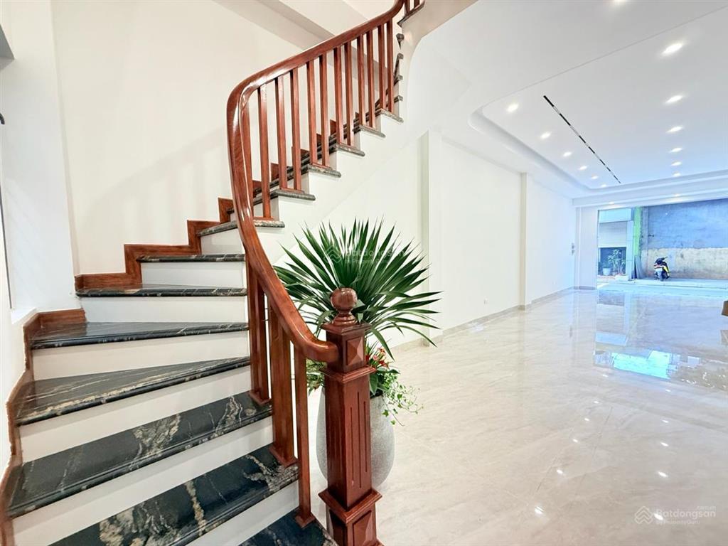 Bán nhà đẹp dân xây, ô tô gần giang văn minh, ngọc hà ,ngõ nông thông, lô góc 52m x5t mt 5m