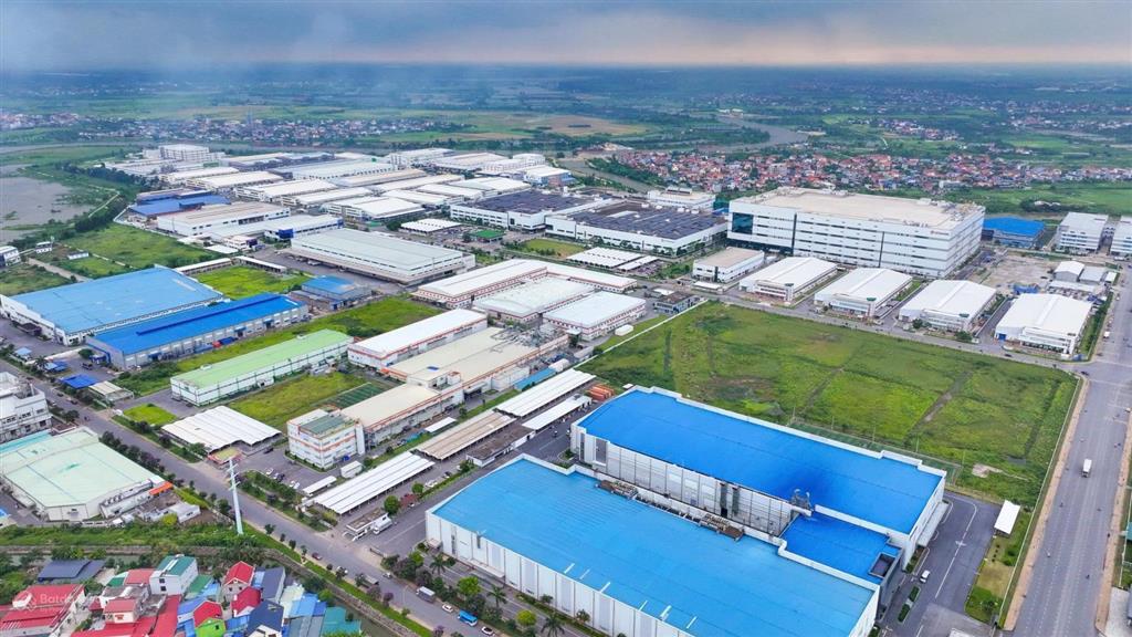 Lô đất siêu phẩm ngay trục đường làng đường nhựa áp phan cao áp view kênh sát kcn tràng duệ