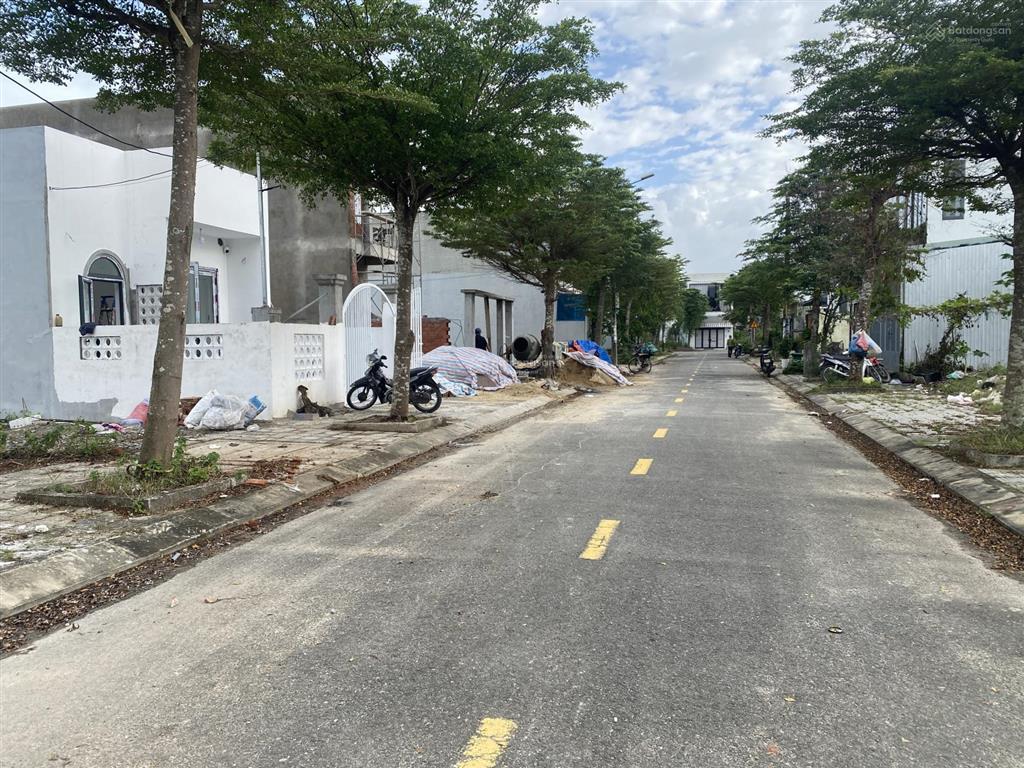 Giá rẻ  đất đà nẵng gần chợ chỉ 2 tỷ 750 (không có lô thứ 2) (tiềm năng lớn)