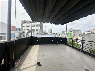 Cho thuê nhà mặt tiền đường nguyễn cửu vân  vỉa hè rộng rãi