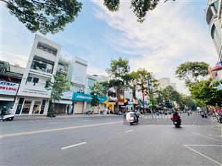 Tòa nhà ngay trần hưng đạo  quận 5, dt 8x18m, công nhân 1,200m2 sàn, giá 68 tỷ