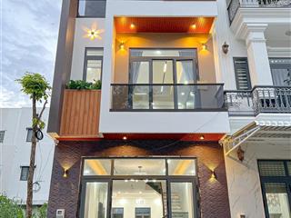 Định cư cần bán nhà nguyễn trãi, p. nguyễn cư trinh, quận 1  giá 3 tỷ 5 tl 56m2, gần cv 23 tháng 9