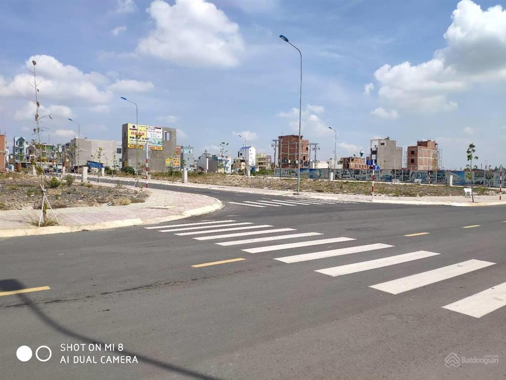 Kẹt tiền bán gấp 5 lô đất mt ql13, hiệp bình phước, thủ đức  sổ riêng, giá 2 tỷ 5 tl