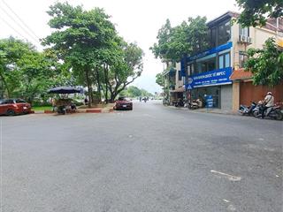 Nhà mặt phố ngọc thụy  vị trí đẹp  kd đắc địa  view công viên  ô tô dừng đỗ ngày đêm