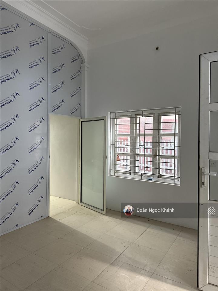 Bán gấp 120m2 có nhà 3 tầng cho thuê đường ô tô gần đh tài chính