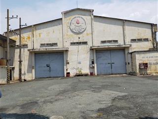 Cho thuê kho xưởng mặt tiềnquốc lộ 1a, dt 1400m2  110tr/th, đường tải lớn, container vào 24h