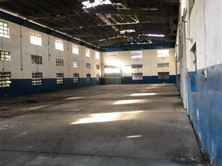 Kho cạnh sân bay tsn, dt kho 2000m2 ,có pccc đầy đủ, cont40f vào.