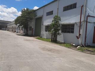Cho thuê 1100m2 (kho)+ sân (200m2)  đường hương lộ 2cont 40f vào tới kho, hệ thống pccc