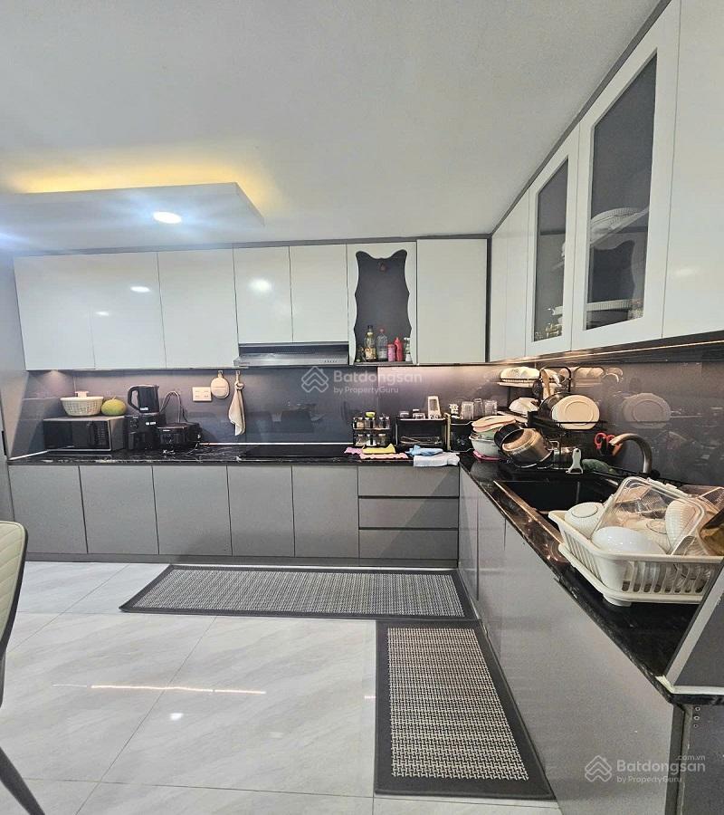 Bán nhà hẻm 4m an bình, p6, q5, 68m2, 5 tầng, 7 phòng ngủ, mới ở ngay, giá rẻ