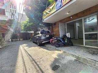 Bán căn tập thể tầng 1 diện tích 75m2, 3pn, 2wc giá 4.9 tỷ tại quỳnh mai, hai bà trưng, hà nội