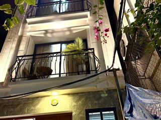 Nhà huỳnh cung, yên ngưu, ngay linh đàm, 45m2, 4 tầng, 5.6 tỷ, gần hồ