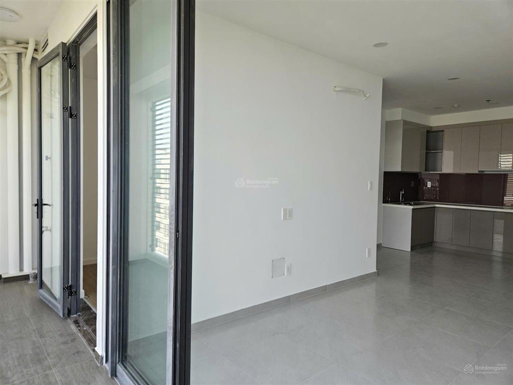 Bán gấp căn 2pn2wc mt eastmark 73,4m2 tầng trung giá 3ty850 sổ sẵn