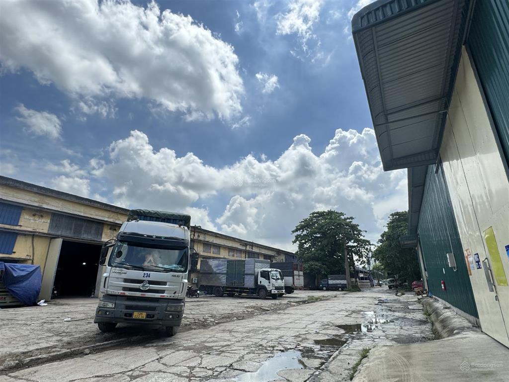 Cho thuê kho xưởng 525m2 ngay tân xuân  ngã tư hoàng tăng bí, bắc từ liêm