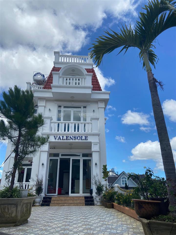 Hạ giá biệt thự sân vườn 406m2 22 tỷ còn 18,2 tỷ ở đà lạt