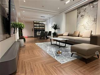 Bán căn hộ e1 ciputra 123m2 đầy đủ nội thất hiện đại