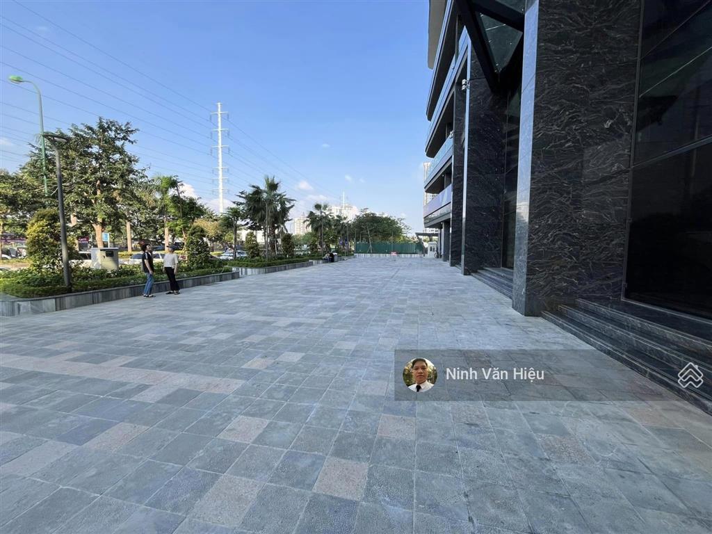 Chính chủ gửi bán căn hộ 160m2 sunshine golden river giá siêu tốt