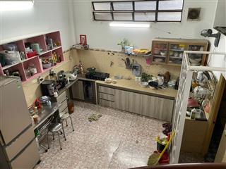 Bán nhà ngay cầu Chà Và Quận 8 110M2 (4.5mx23m) chỉ nhỉnh 8 tỷ lh 0906380892