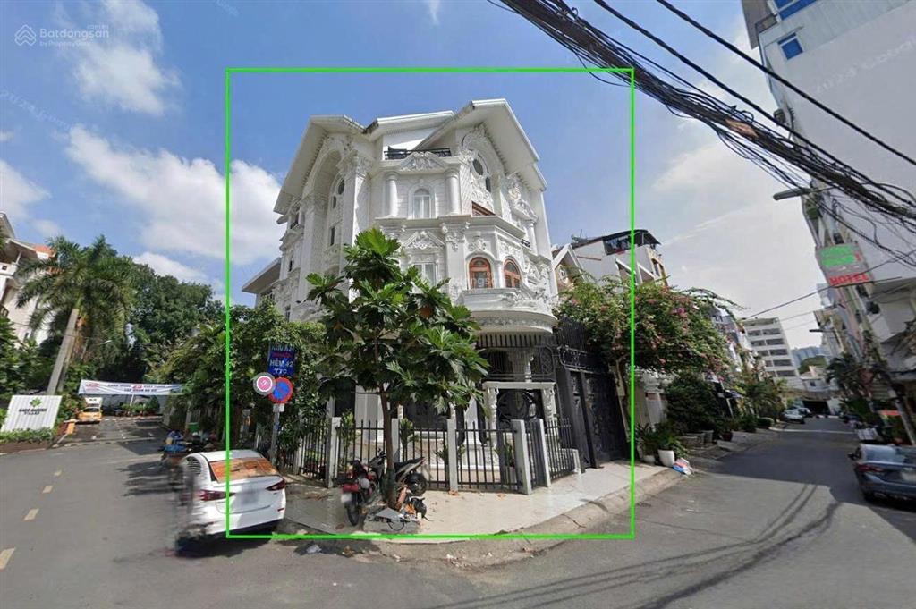 Cho thuê biệt thự 2 mặt tiền đẹp trung tâm quận 10