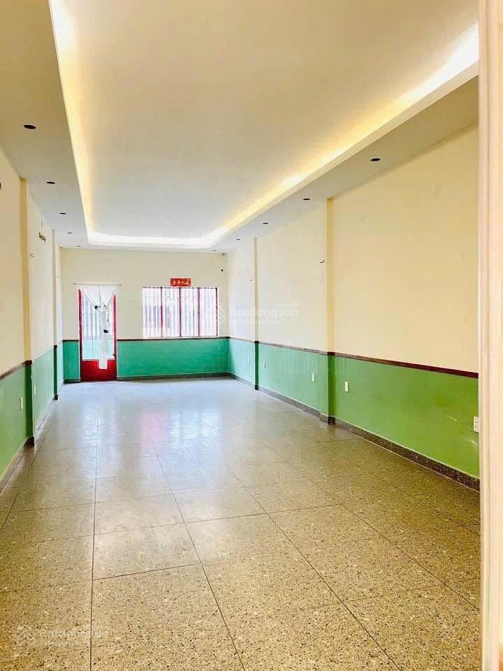 Cho thuê nhà mặt tiền 59 bàn cờ, quận 3 spa, nail, salon, nhà hàng
