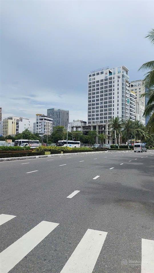 Đất lô góc đinh đạt 265m2 ngang 16m đường 7m5, sát biển vương thừa vũ, sơn trà
