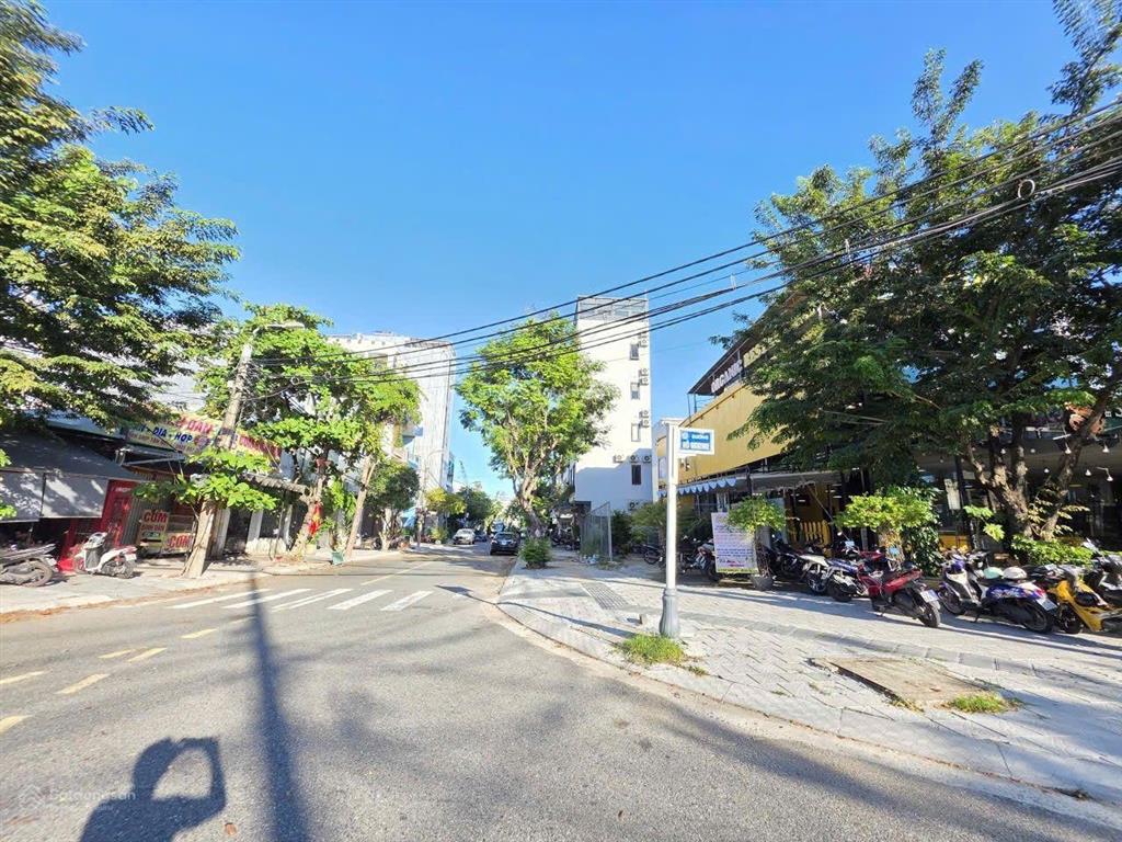 Lô góc hồ nghinh  ngô quang huy, 140.9m2 ngang 6m khu sầm uất biển sơn trà đẹp rẻ
