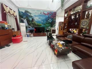 Bán biệt thự gỗ cao cấp hẻm xe tải đường ông ích khiêm 7 x 27m, 3 lầu  full nội thất chỉ với 25 tỷ