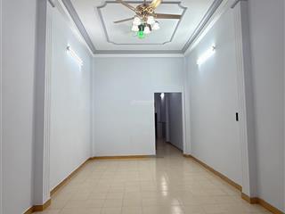 Hẻm xe tải 436b đường 3/2  3.6x18m 2 lầu 4pn 3 wc  nhà mới trống suốt giá 25 triệu/tháng p12 q10